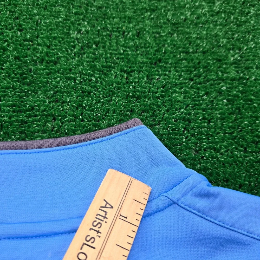 Nike blues sweatshirt stain